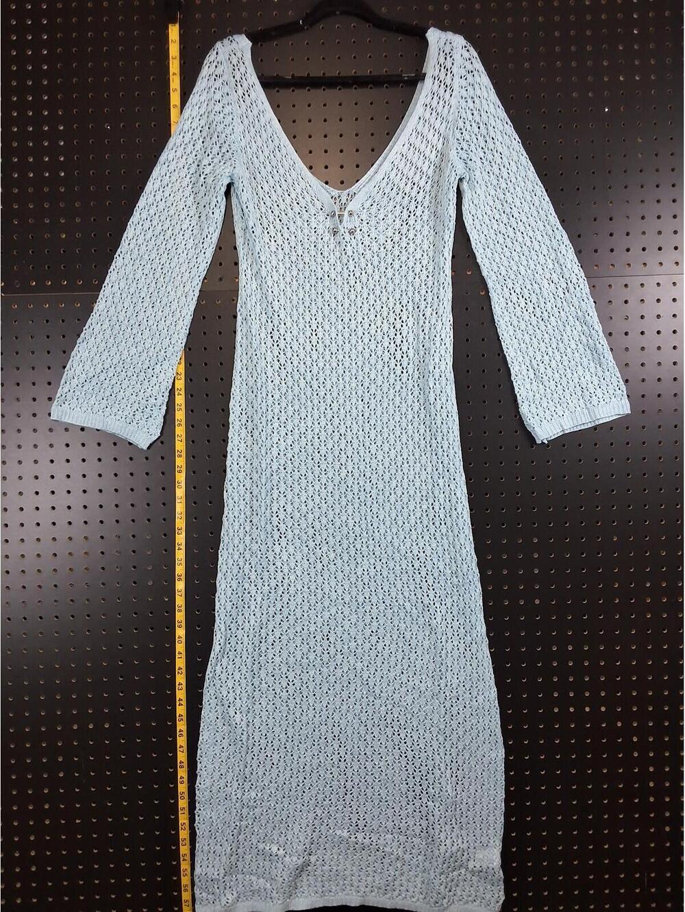Elegant Light Blue Knit Maxi Dress with Button Detail Medium